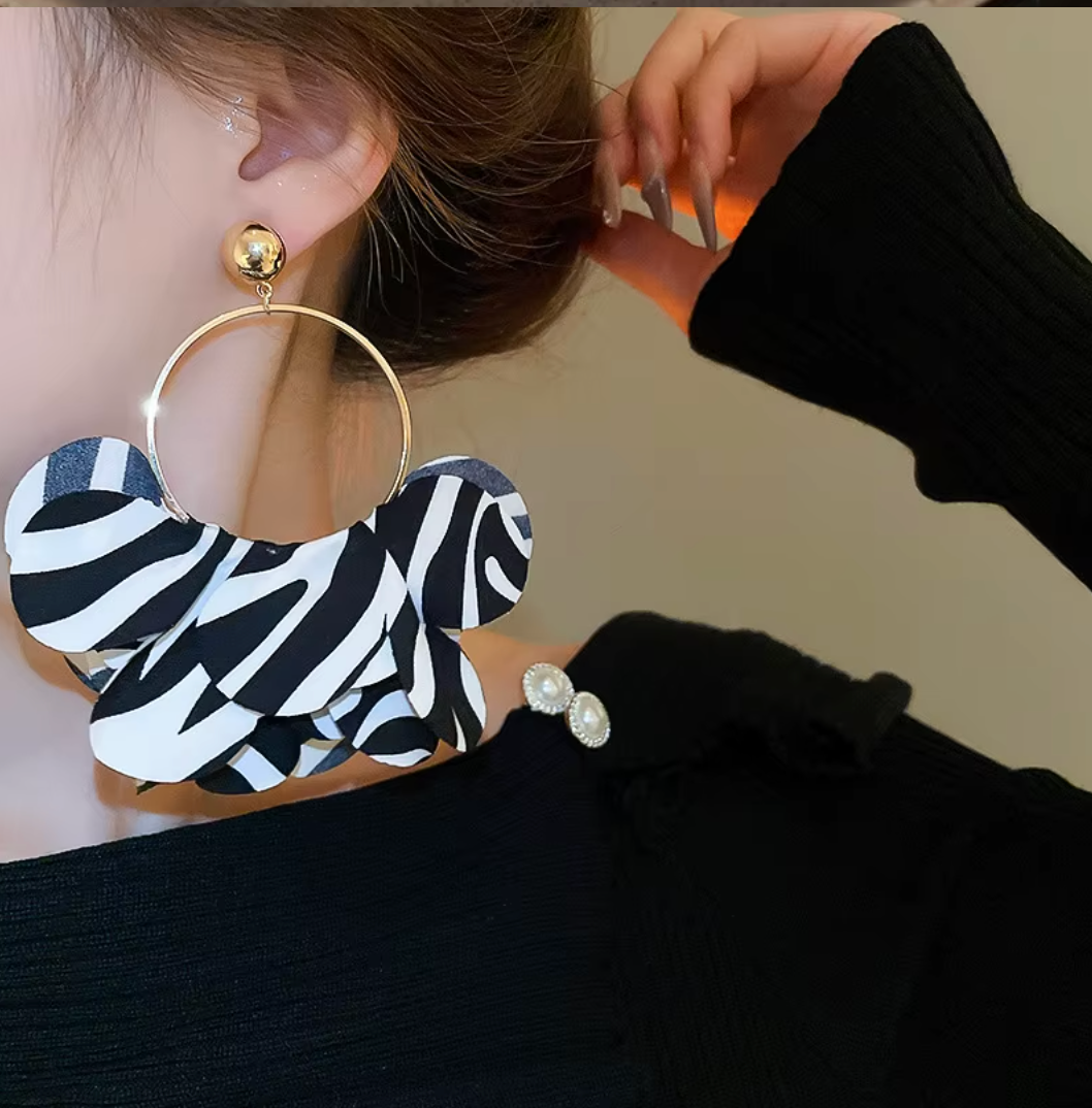 Wild & Classy Earrings (Zebra)